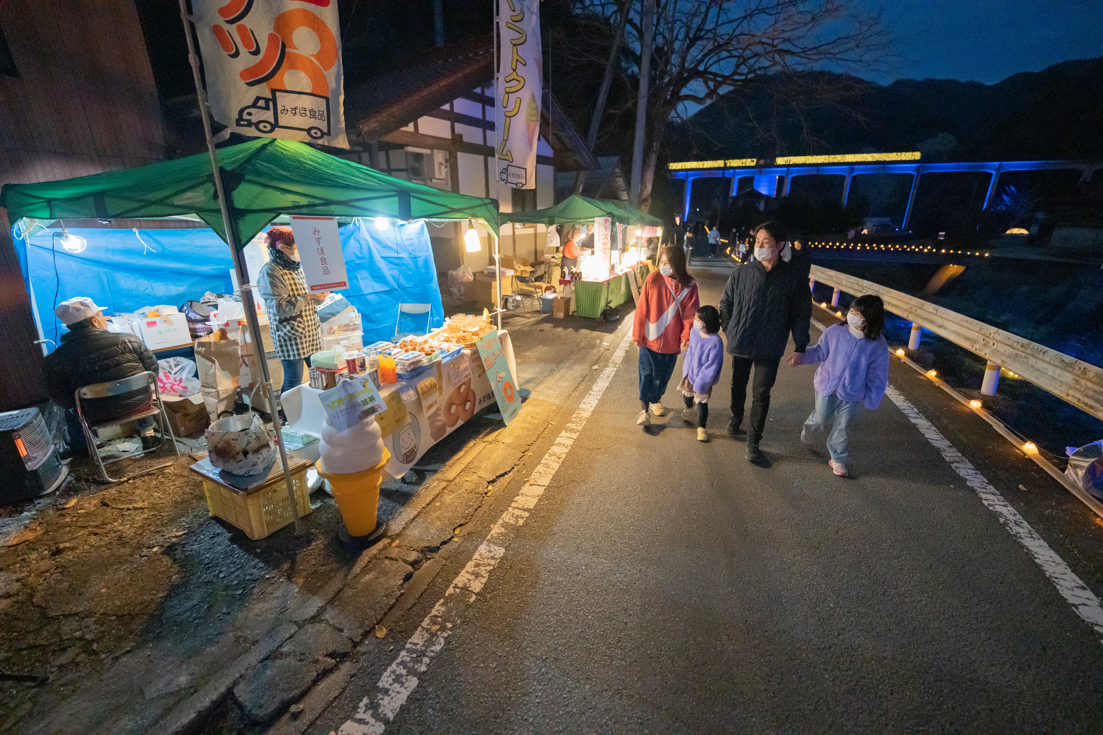 INAKAイルミ屋台村の様子（2022年撮影）